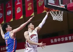 篮球附加赛,漓江海豚队与云贵铁骑队强势反弹,体能对抗拉满!定位球制造杀机 篮球附加赛,漓江海豚队与云贵铁骑队强势反弹,体能对抗拉满!定位球制造杀机